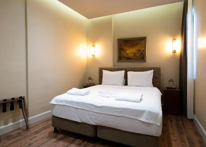 Apartment Level Suites - 203